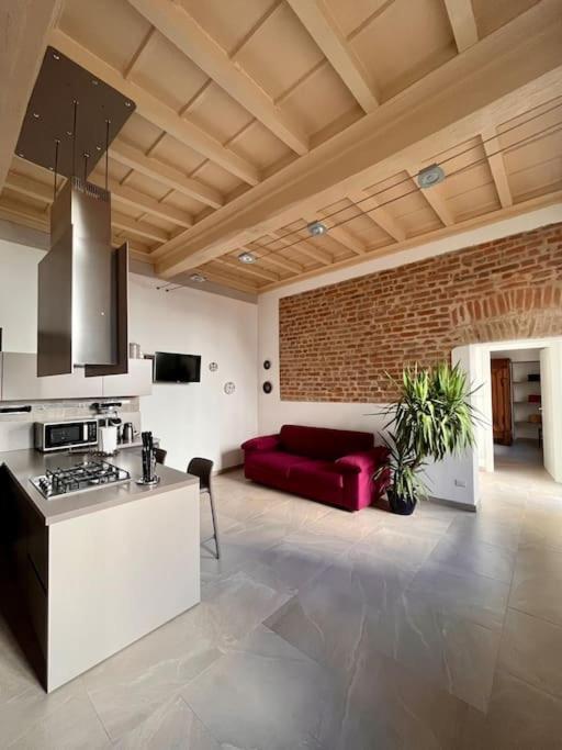Dimora Boezio7, Cozy And Charming Place In Center With Private Parking Casa vacanze *